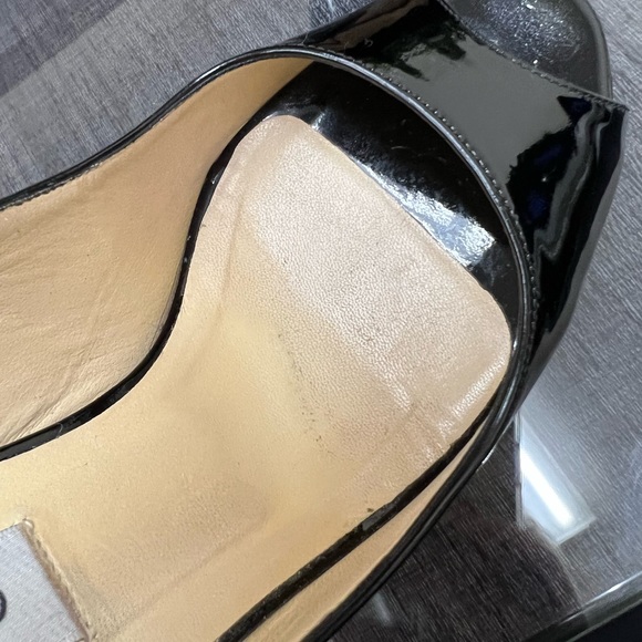 HP🎉🎉Jimmy Choo Black Patent Quiet Peep Toe Platform Pumps🎉🎉 - Picture 12 of 15